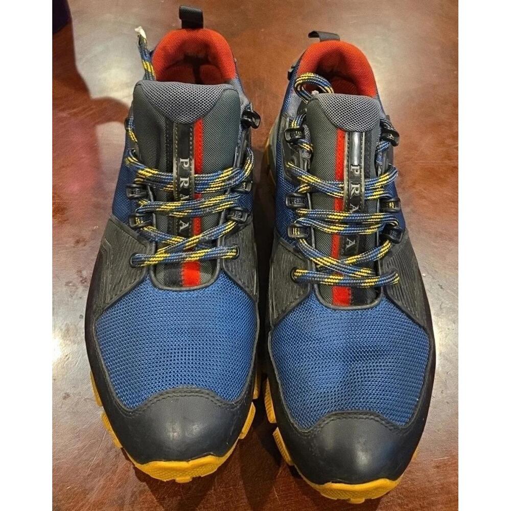 Prada Mens Runners  Sneakers Size 8.5 COA